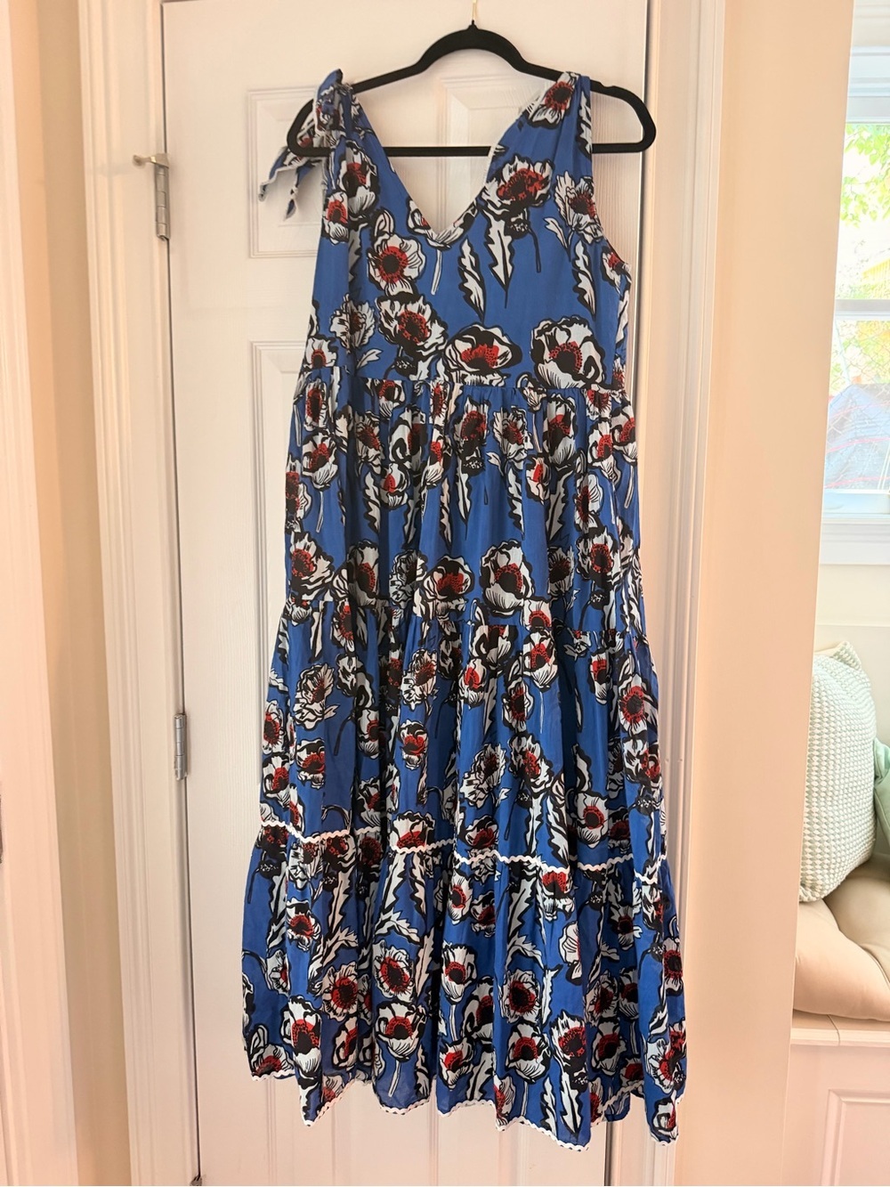 Ro’s Garden Blue Floral Tiered Maxi Dress - Picture 3 of 6